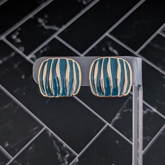 Vintage Ernst Gideon Bek Clip On Earrings Gold Tone & Blue-ish Teal Undertones - Picture 1 of 5